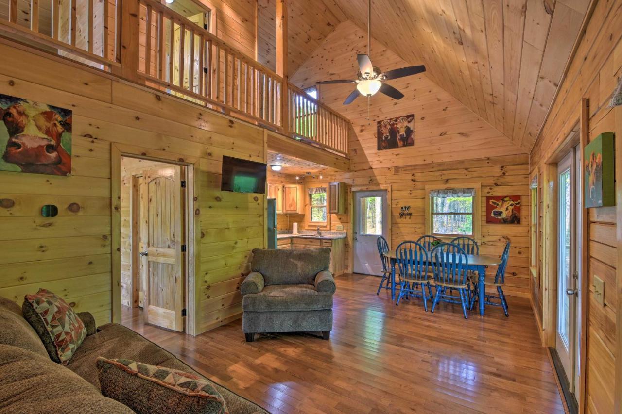 Murphy Cabin With Spacious Deck And Forest Views! Екстер'єр фото