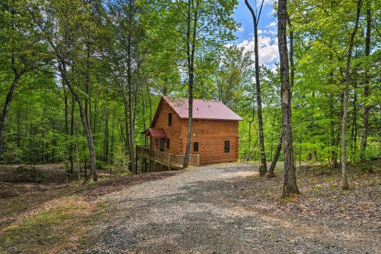Murphy Cabin With Spacious Deck And Forest Views! Екстер'єр фото
