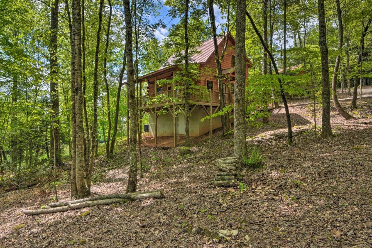 Murphy Cabin With Spacious Deck And Forest Views! Екстер'єр фото